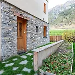 - Lanslevillard Val Cenis